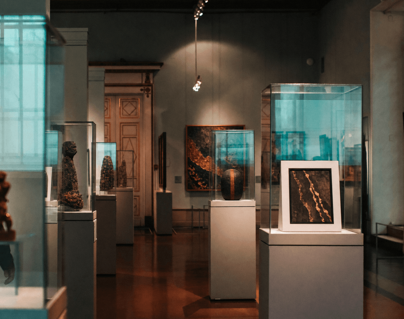 Variant of the ChapelHall gallery interior with revised artworks in the original cases